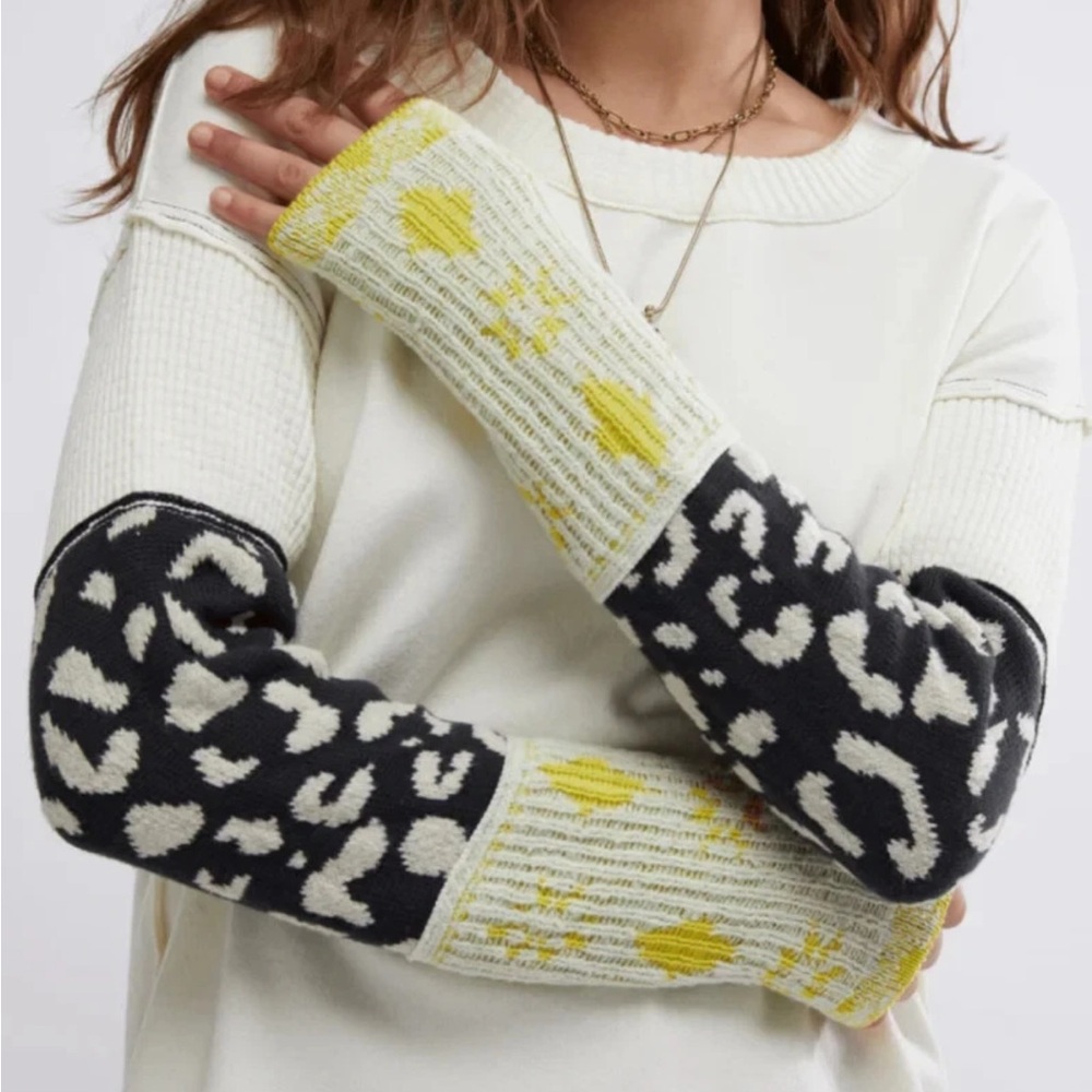 Free People cuff light sweatshirt